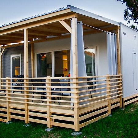 Adrijela Mobile Home イェゼラ エクステリア 写真