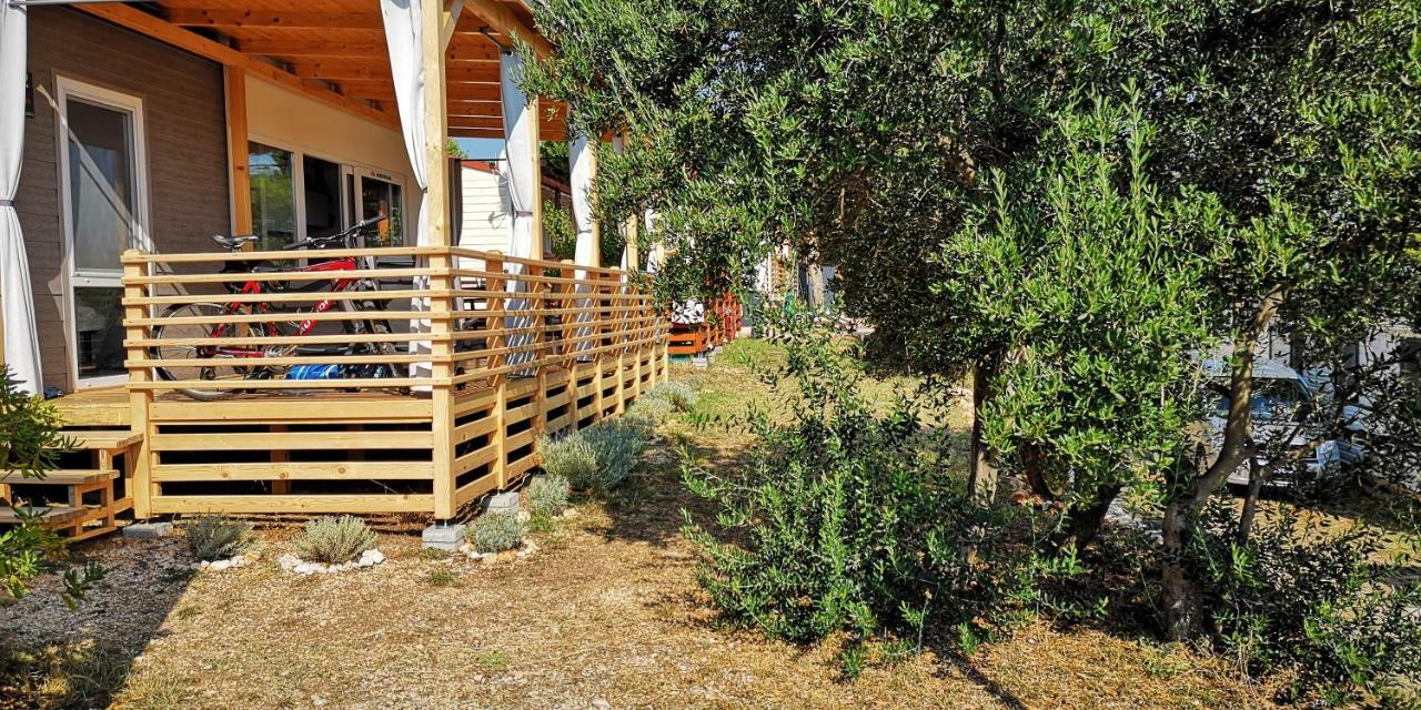 Adrijela Mobile Home イェゼラ エクステリア 写真