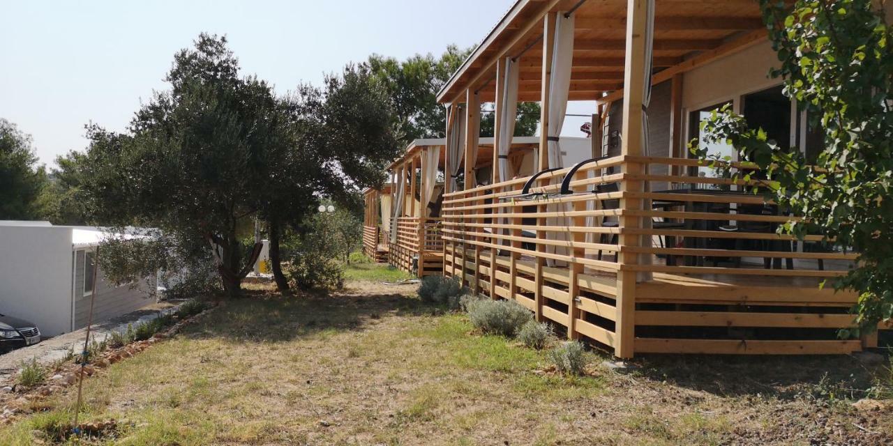 Adrijela Mobile Home イェゼラ エクステリア 写真